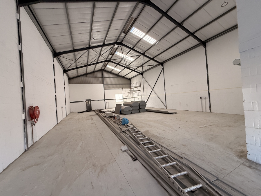To Let Commercial Property for Rent in Rivergate Western Cape